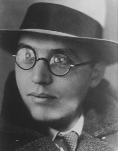 Kurt Weill Headshot, ca. 1929 (photo: Thiele)